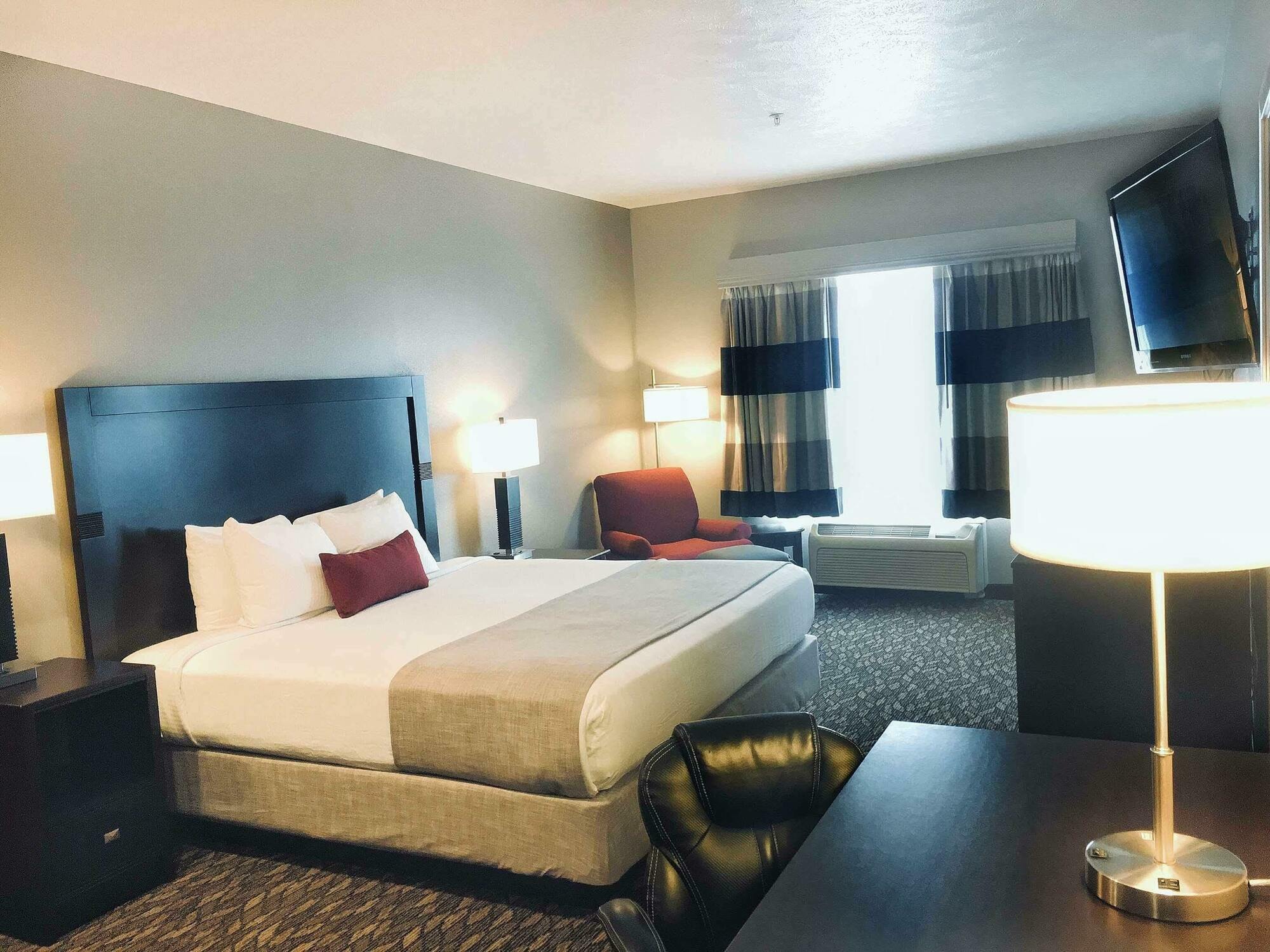 Western Wheatland Hotel