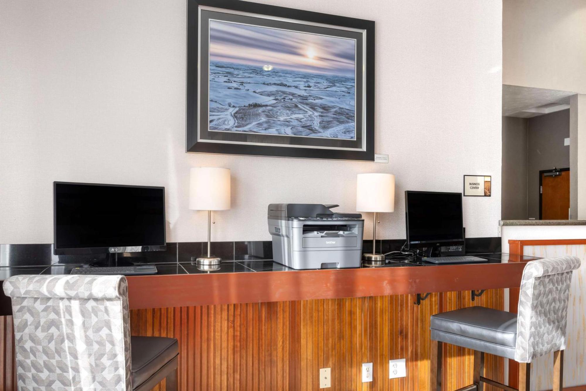 Western Wheatland Hotel 3*